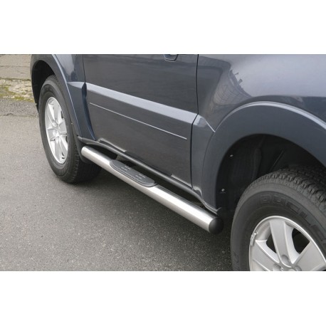 Estribos tubo Inox 76mm con pisantes MONTERO V80 3P