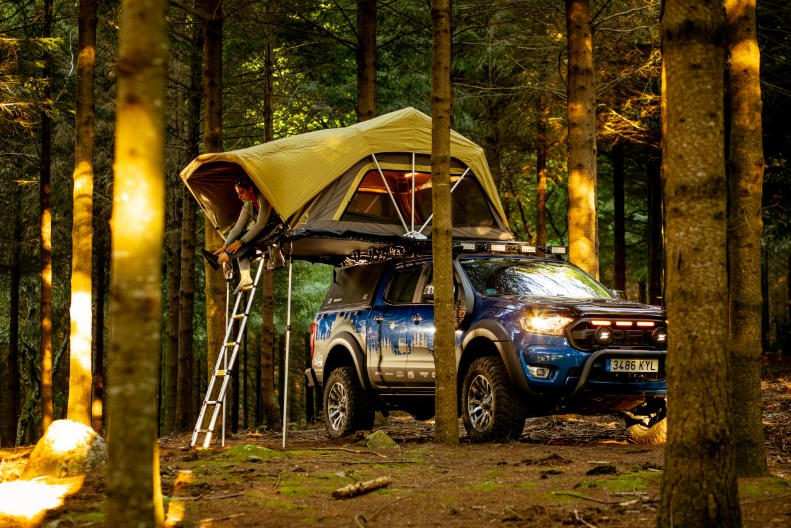 TOLDOS LATERALES,CERRAMIENTOS Y TIENDAS DE TECHO